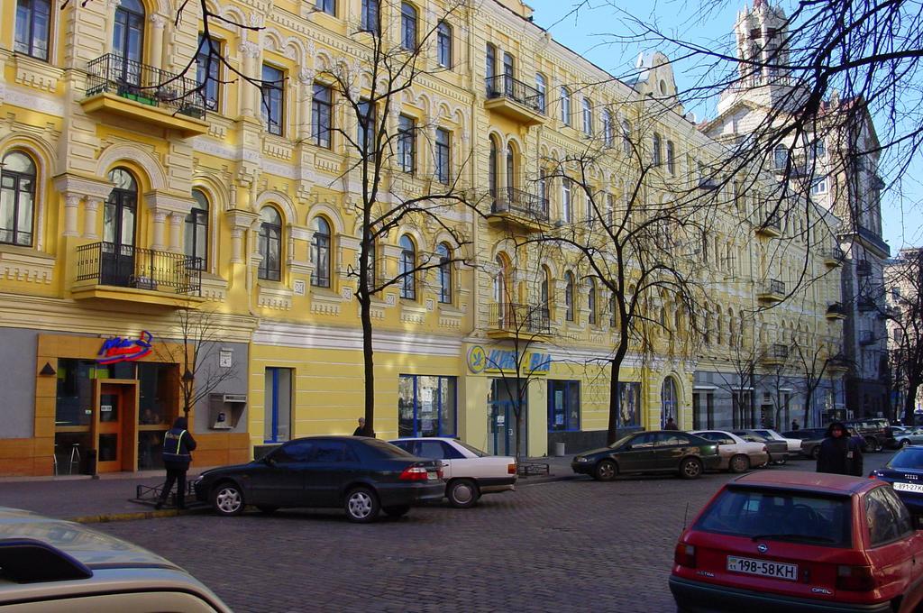 Apartment On Horodetskoho 4 Kiev Dış mekan fotoğraf